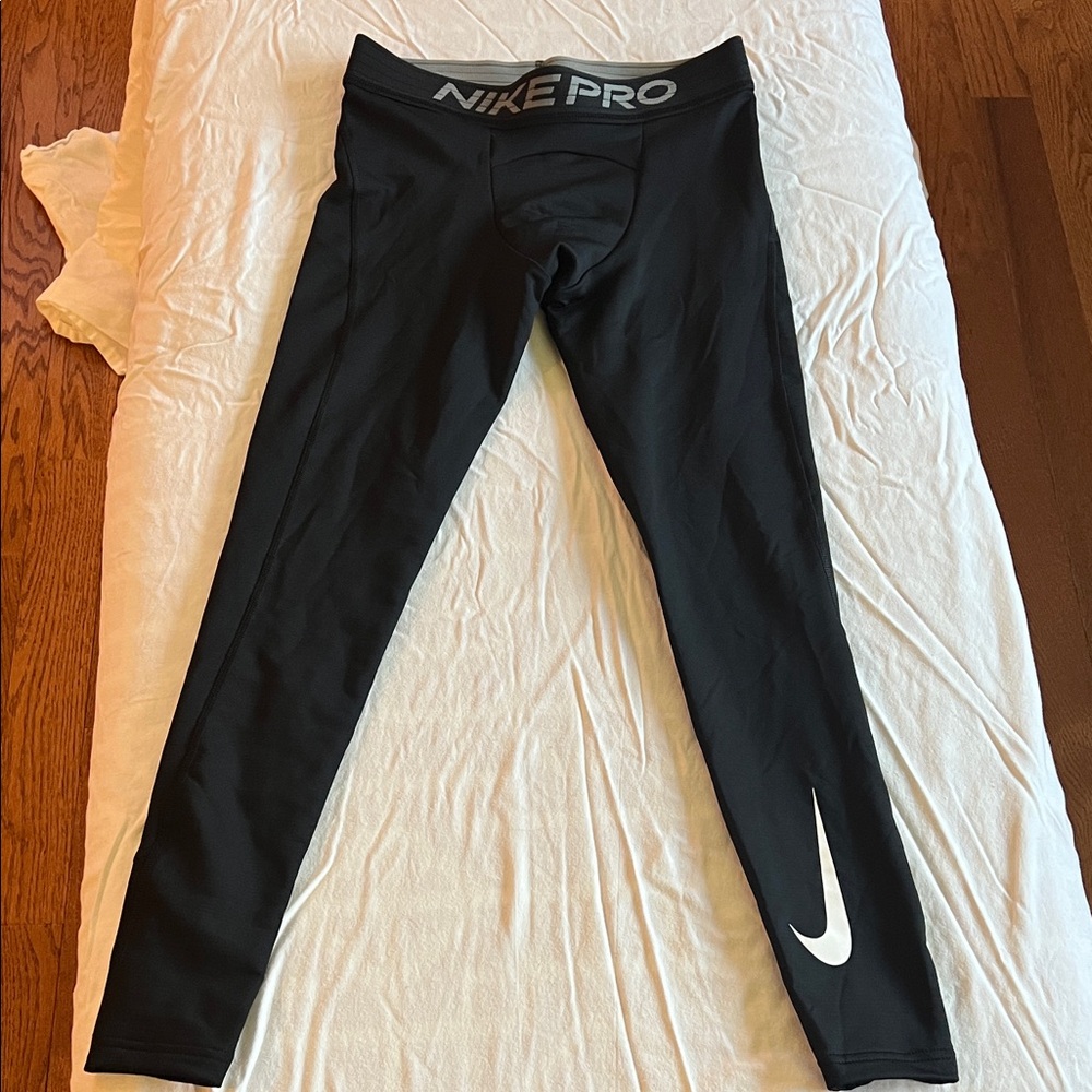Nike Black High-Waist Training Tights with White Swoosh